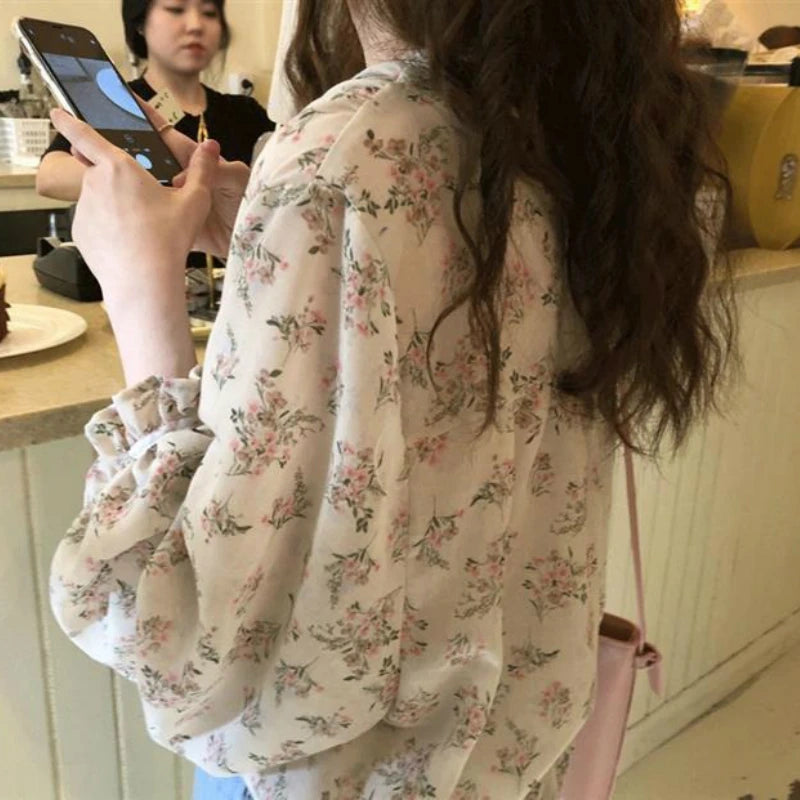 Shirts Women Floral Print V-neck Ins Ulzzang Chiffon Sweet Elegant Female Tunic Top Summer Vacation Streetwear 3XL Daily