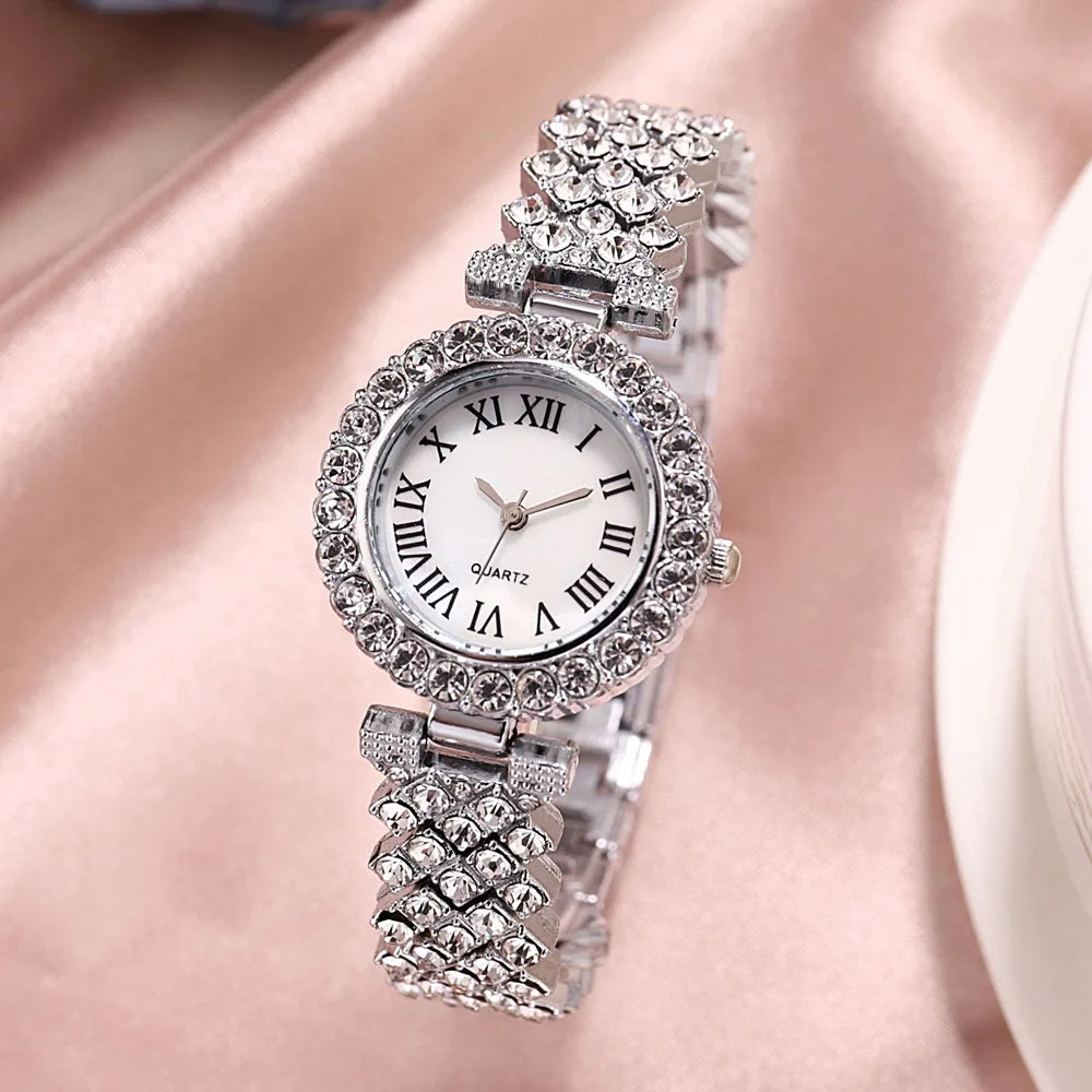 Roman Scale Diamond Women Bracelet Watches Steel Belt Love Petal Steel Belt Quartz Wrist Watch Luxury Fashion Watch for Women