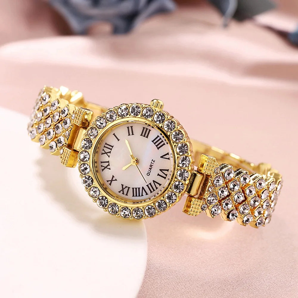 Roman Scale Diamond Women Bracelet Watches Steel Belt Love Petal Steel Belt Quartz Wrist Watch Luxury Fashion Watch for Women