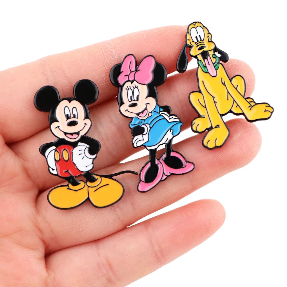 YQ556 Mickey Mouse Enamel Pin Funny Brooch Cartoons Badge for Bags Jeans Hoodies Denim Lapel Pin Jewelry Kids Best Gift